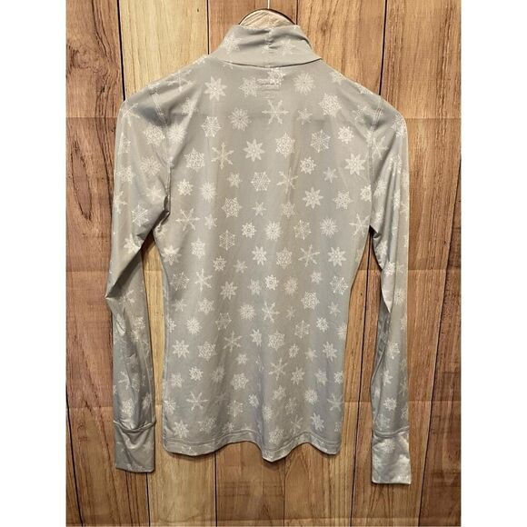 Lands End XS grey snowflake active wear top long sleeve turtle neck - Picture 5 of 5